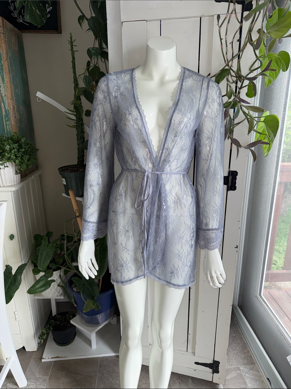 In bloom by Jonquil Light Lavender Lace Robe Women Intimates & Sleepwear XS